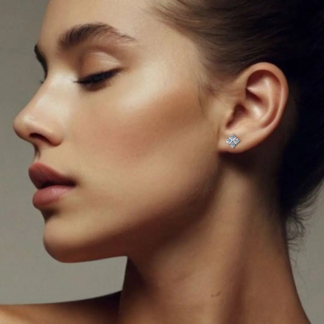 Clous d'oreilles : DOUCE