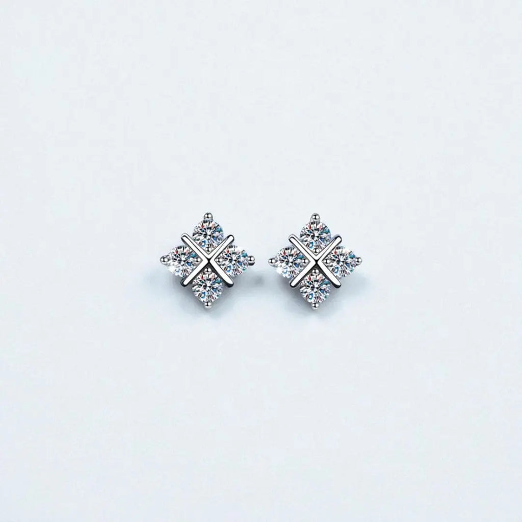 Clous d'oreilles : DOUCE